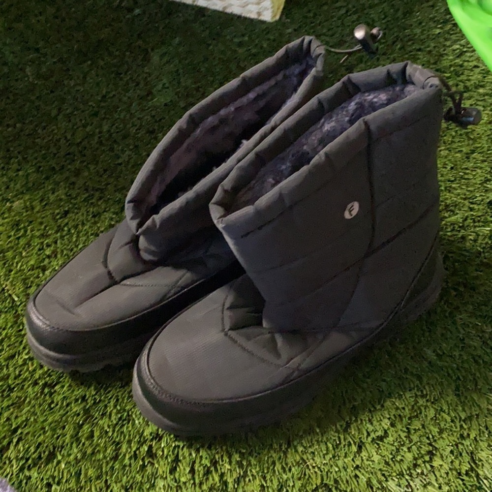 Men’s black winter snow boots - Picture 3 of 3